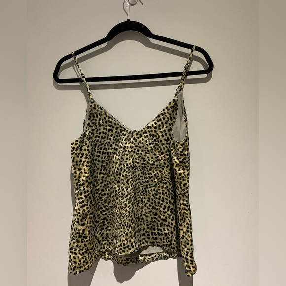 Cupcakes and Cashmere BB Dakota tank top small - Picture 2 of 3